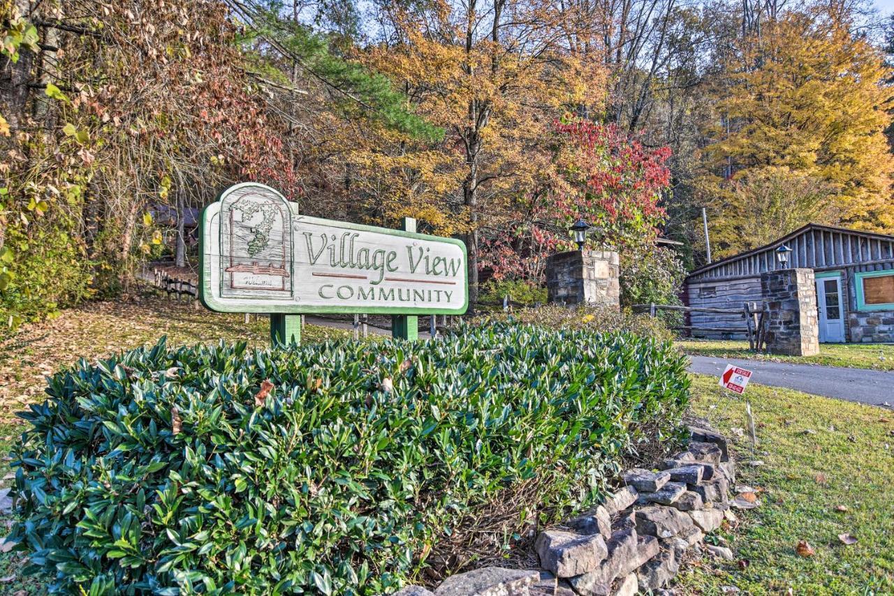 ブライソン・シティ Cozy Cabin With Hot Tub And Smoky Mountain Views!ヴィラ エクステリア 写真